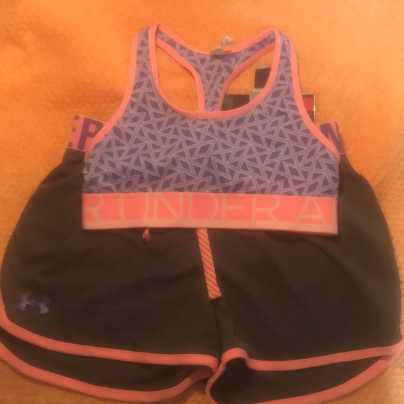 Under Armour Other - Girls medium Under Armour short set